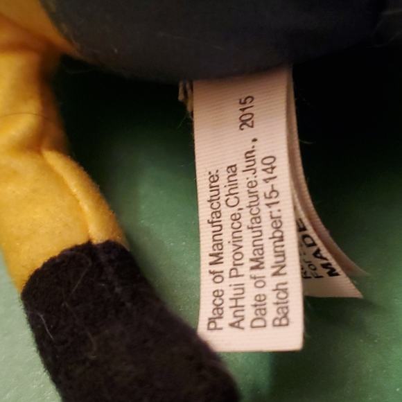 6in plush minion - Picture 10 of 11